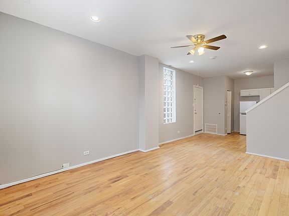 5th image of 2313 W McLean Ave APT 1E