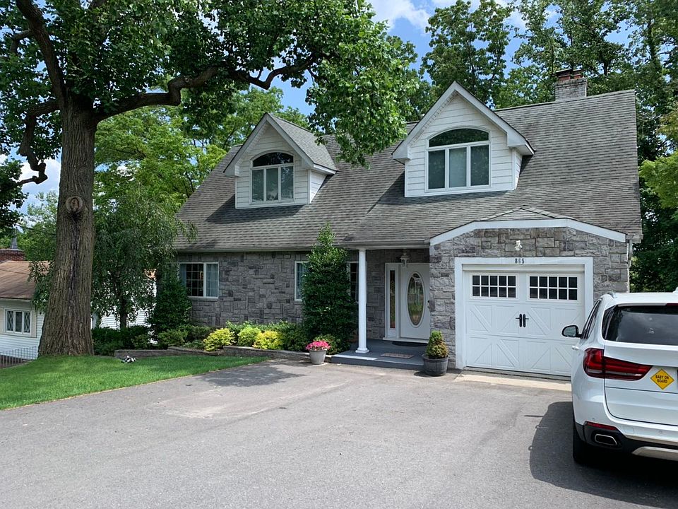 1st image of 865 Bard Ave