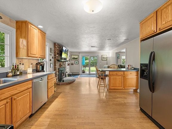 2nd image of 115 Springhill Ave
