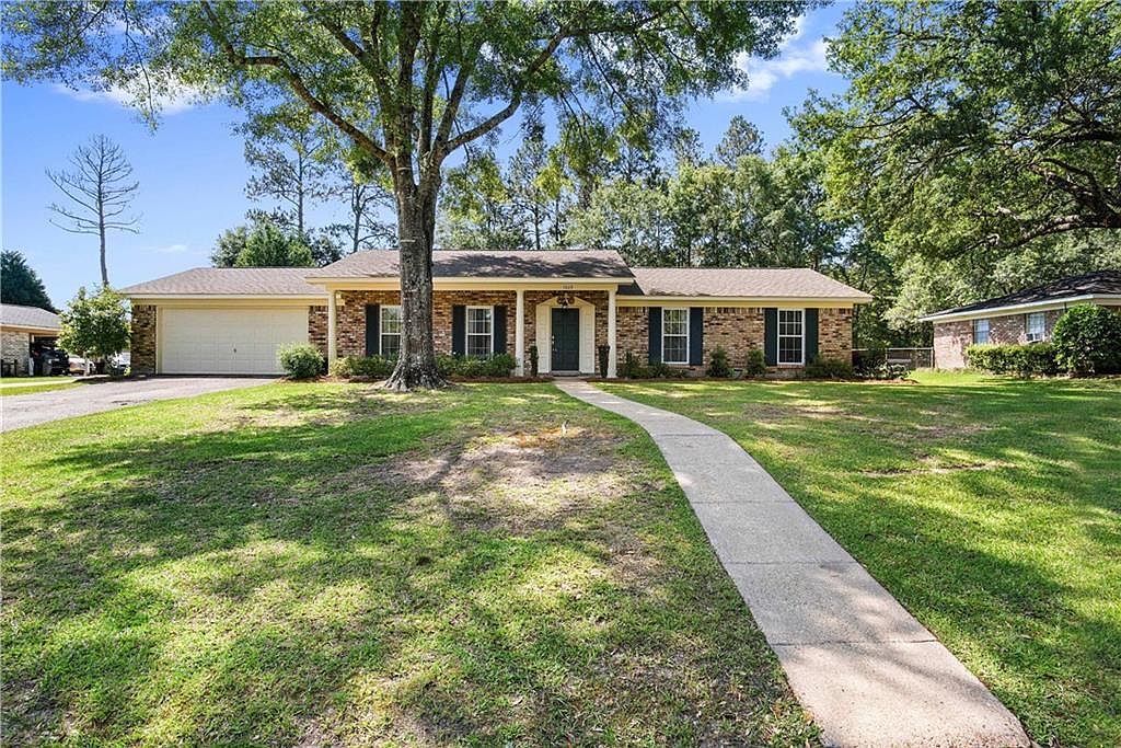 1609 Spanish Trace Dr, Saraland, AL 36571 Zillow