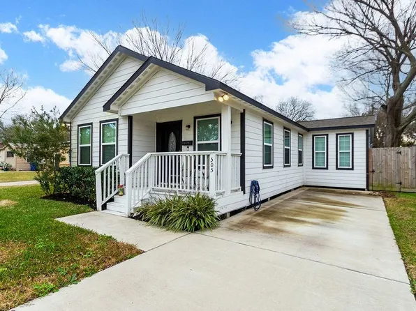 505 18th Ave N, Texas City, TX 77590