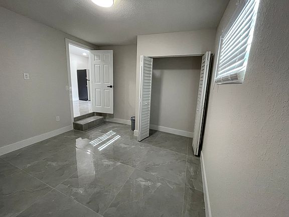 5th image of 4255 Narcissus Ave #1