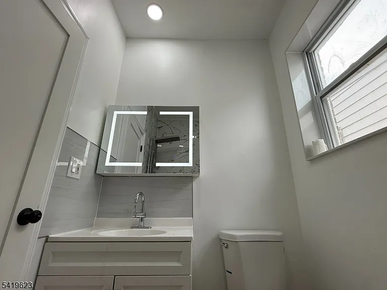 740 N 8th St #3 — Photo 3