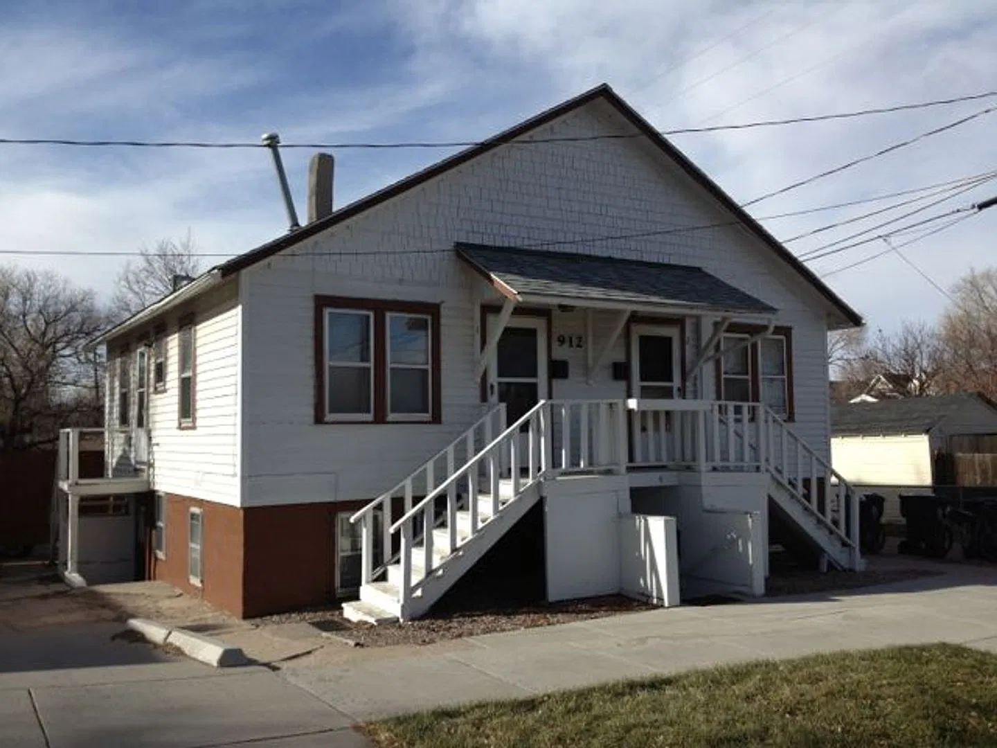 912 Capitol Ave — Photo 1
