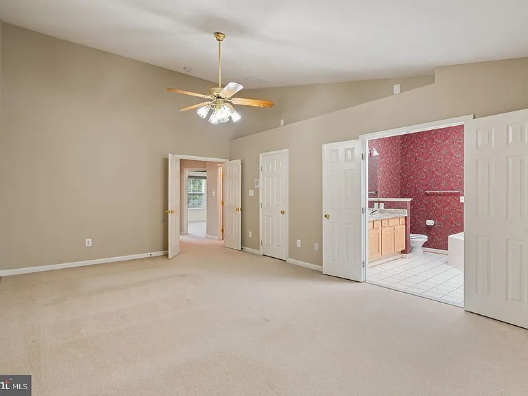 13280 Maple Creek Ln — Photo 44