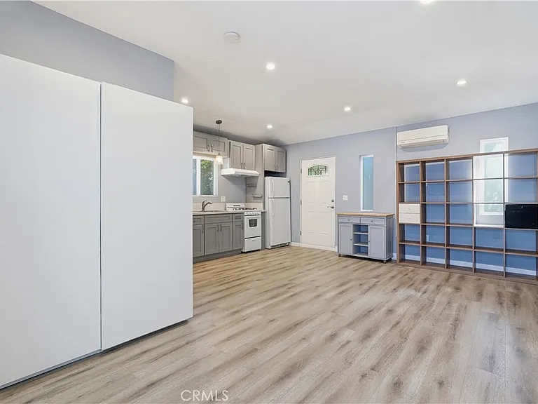 5862 Beck Ave #1/2 — Photo 5