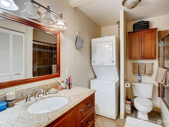 5th image of 10648 SE 254th Pl APT I3