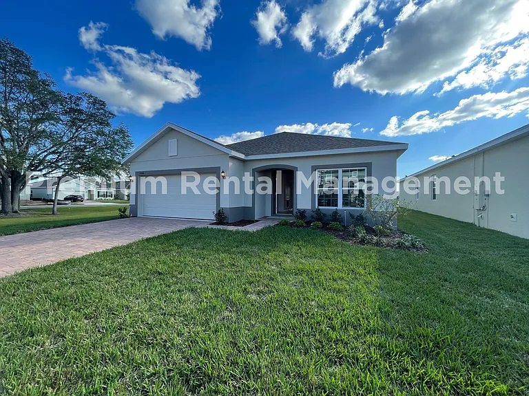 5566 Sabal Dr — Photo 1