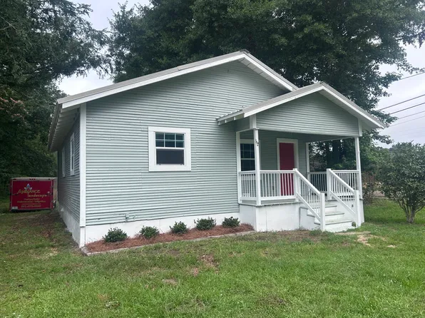 112 Moore Ave, Pelahatchie, MS 39145