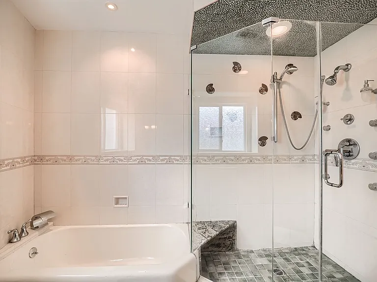 3766 Willowcrest Ave — Photo 10