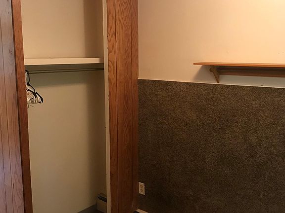 3rd image of 1853 Montgomery Ave APT D