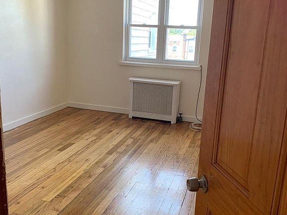 5th image of 20-48 23rd St #2
