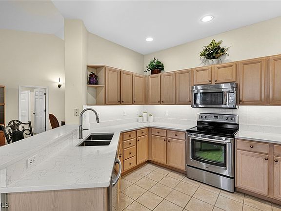 4th image of 9231 Bayberry Bnd APT 203