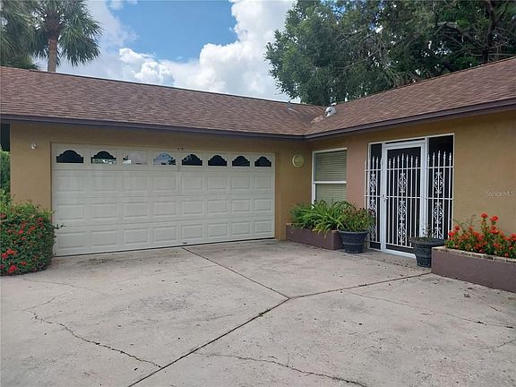 2nd image of 3962 Basswood Dr