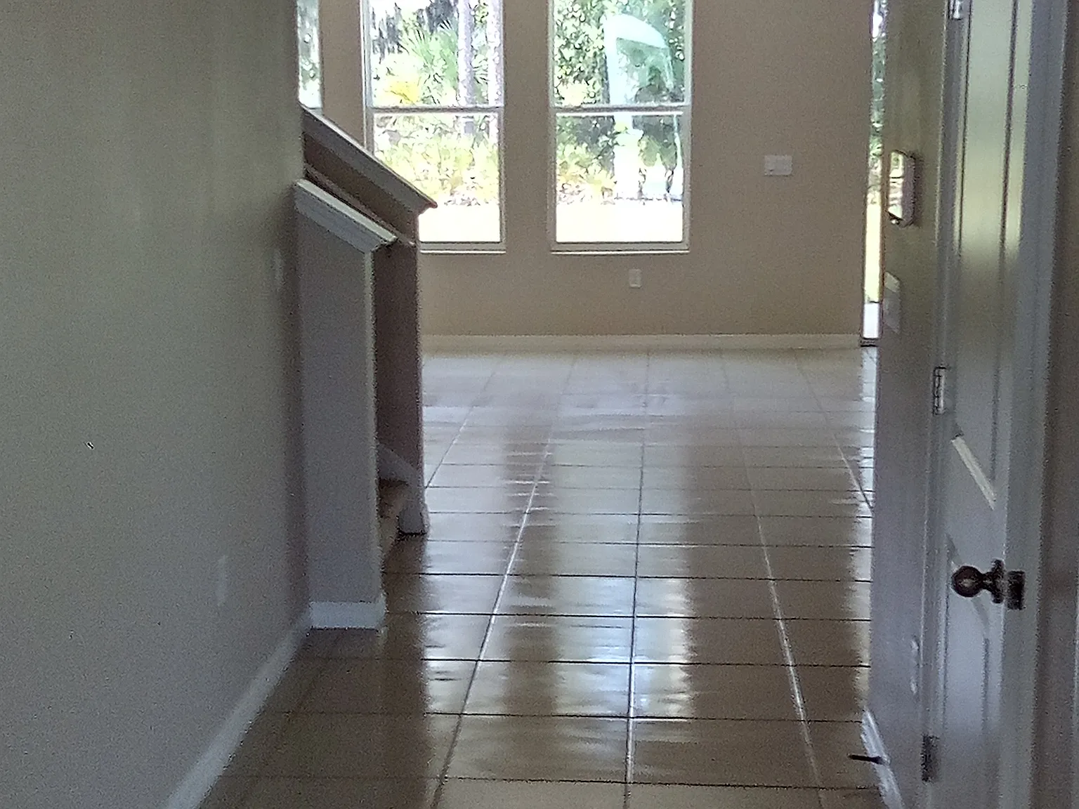 5 bed, 2934 sqft, $3,550 — Photo 2