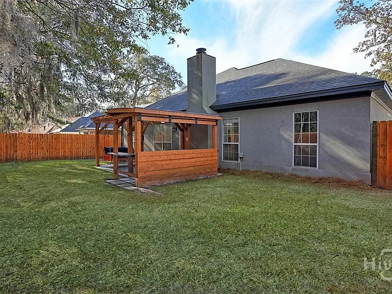 110 Saint Ives Way — Photo 30