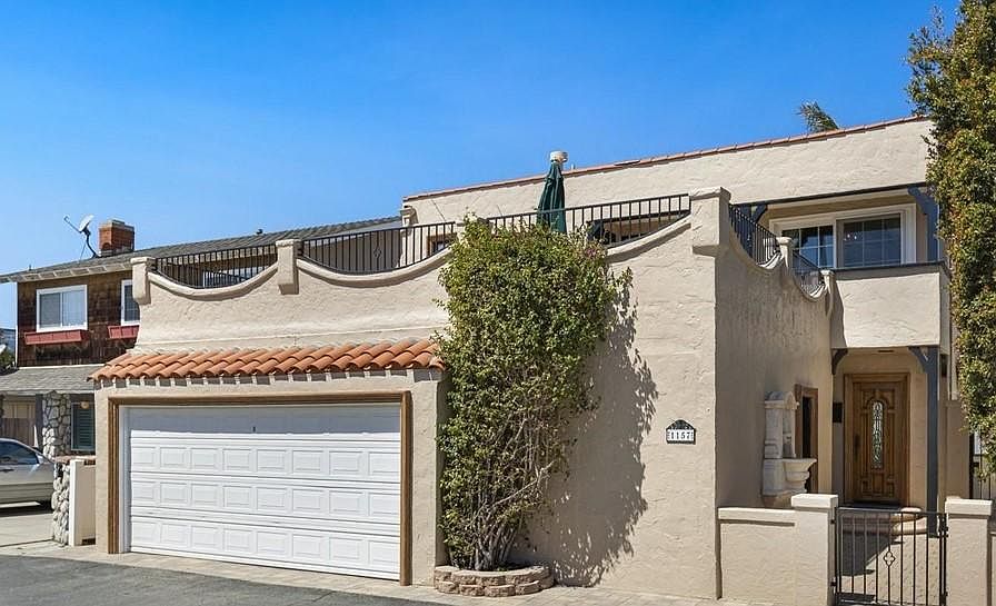 garage with roof top deck