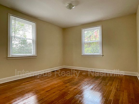 4th image of 1003 39th Ave N