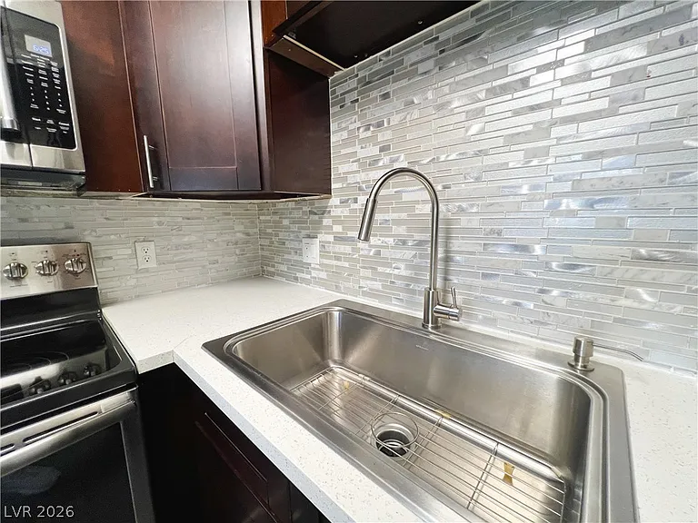 8410 Eldora Ave #1004 — Photo 40