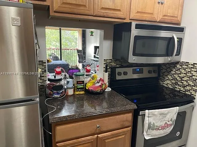 14421 N Kendall Dr #407M — Photo 5