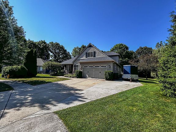 4th image of 8494 Devin Dr