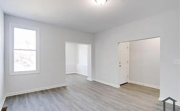 2 bed, $1,400 — Photo 4