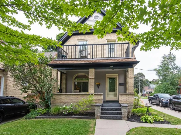 32 Samuel St, Kitchener, ON N2H 1P1