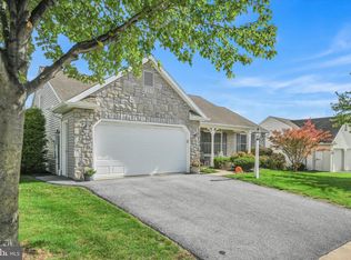 416 Rosewood Dr, Manheim, PA 17545