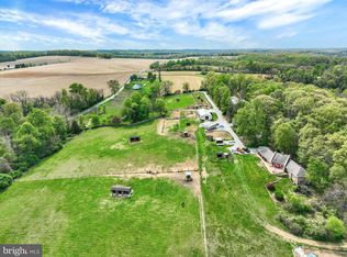 8272 Woodbine Rd, Airville, PA 17302
