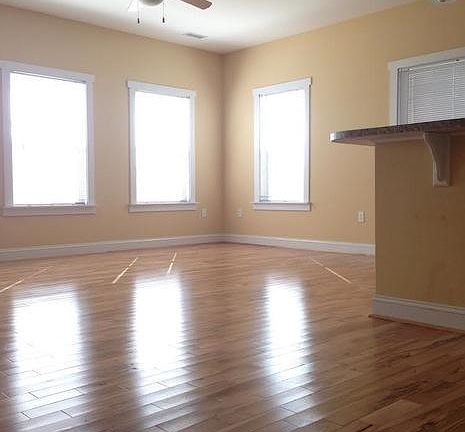 3rd image of 1319 McDonough St