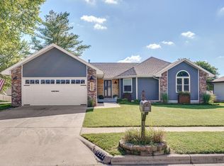 4232 S Oak Ave, Springfield, MO 65804