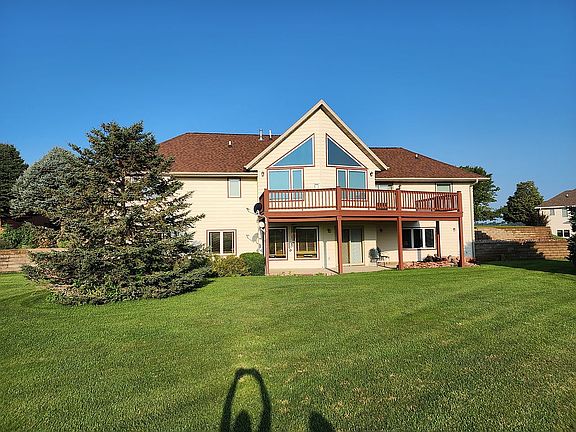 3rd image of 1504 Aspen Cir #1504