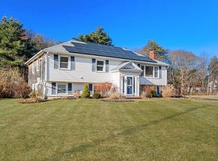 17 Maplewood Rd, Pembroke, MA 02359