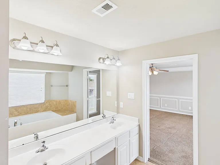 17143 Deaton Mill Dr — Photo 25