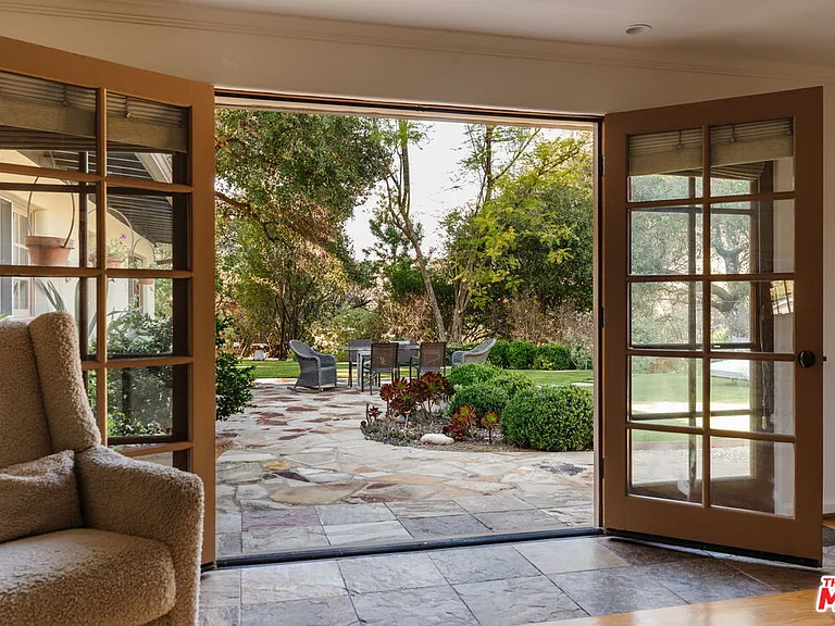 20521 Cheney Dr — Photo 32