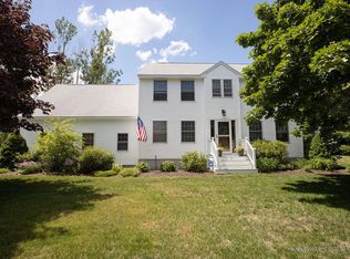 2 Patterson Dr, Kennebunk, ME 04043