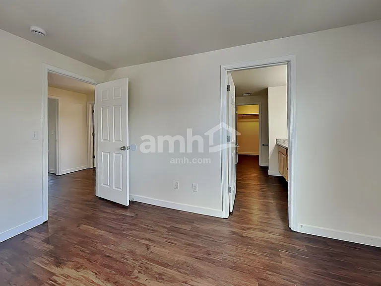 16627 Greenleaf Ave SE — Photo 10