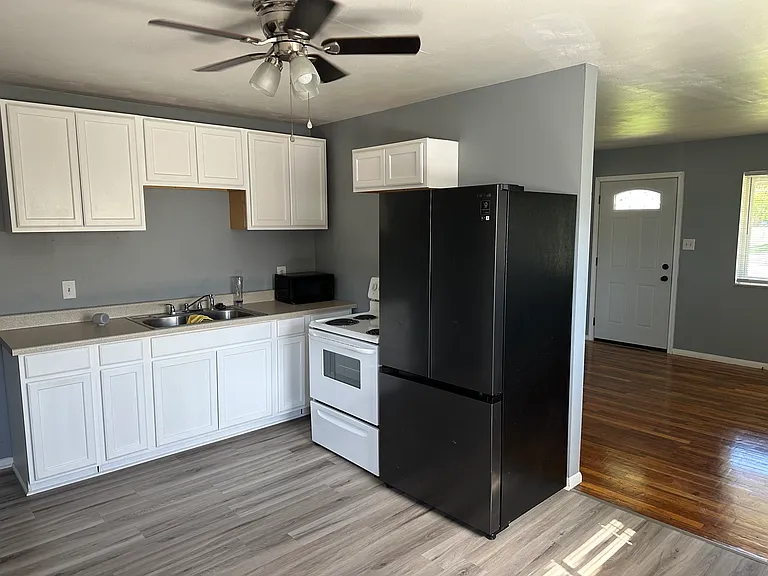 105 W Gimber St #105 — Photo 5
