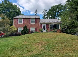 123 Cameron Dr, Wallingford, PA 19086