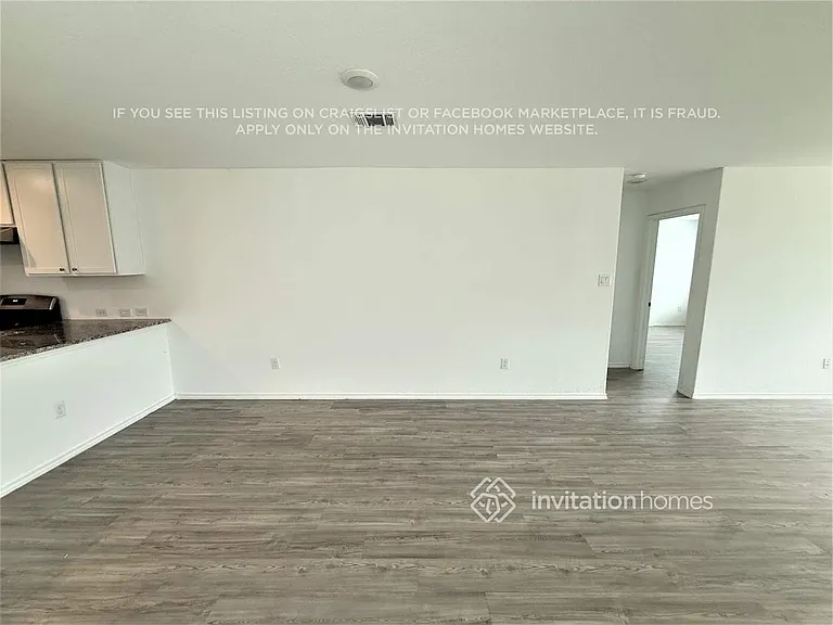 6635 Scarecrow Way — Photo 3