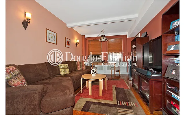 Rented by Douglas Elliman | media 26