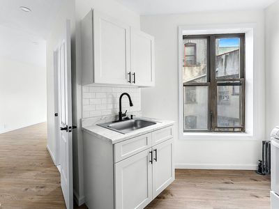 177 Thompson St APT 25, New York, NY, 10012
