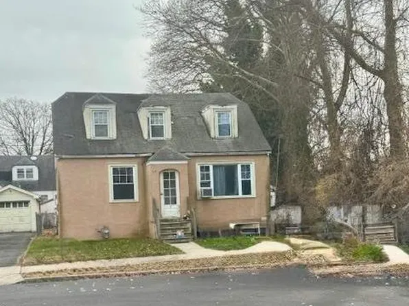 5 Monument Ave, Hamilton, NJ 08619