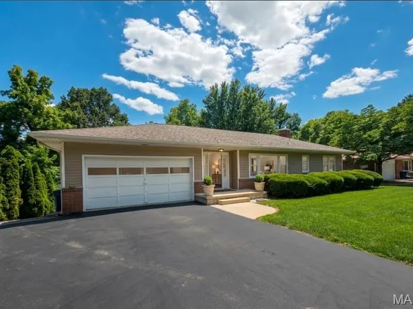269 Westwood Pl, East Alton, IL 62024