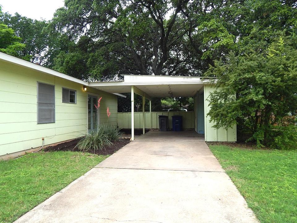 Cute house with carport