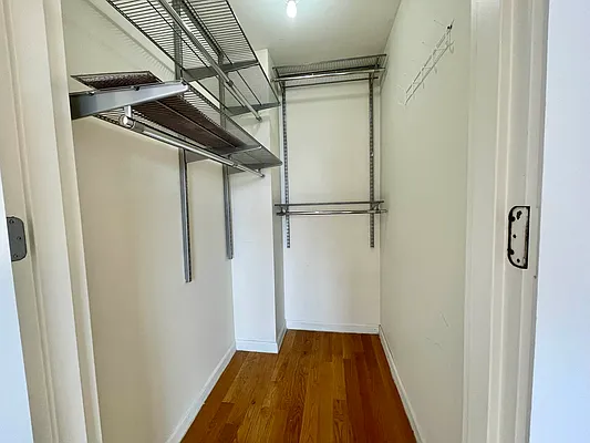 Rented by Astoria Realty | media 7