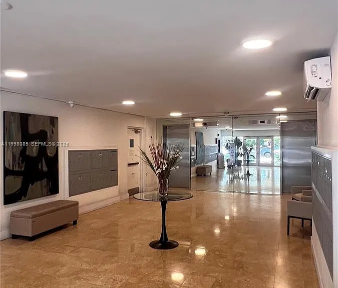 1750 James Ave #5G — Photo 29