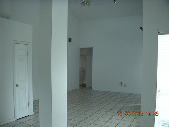 2nd image of 18211 Santolina Ln