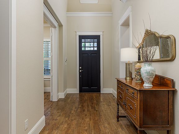 5th image of 2601 Welty St