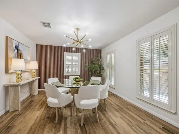 11418 Ash Creek Dr, Houston, TX 77043